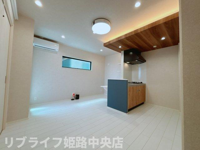 ボヌール英賀保駅前　Ⅱの居間・リビング
