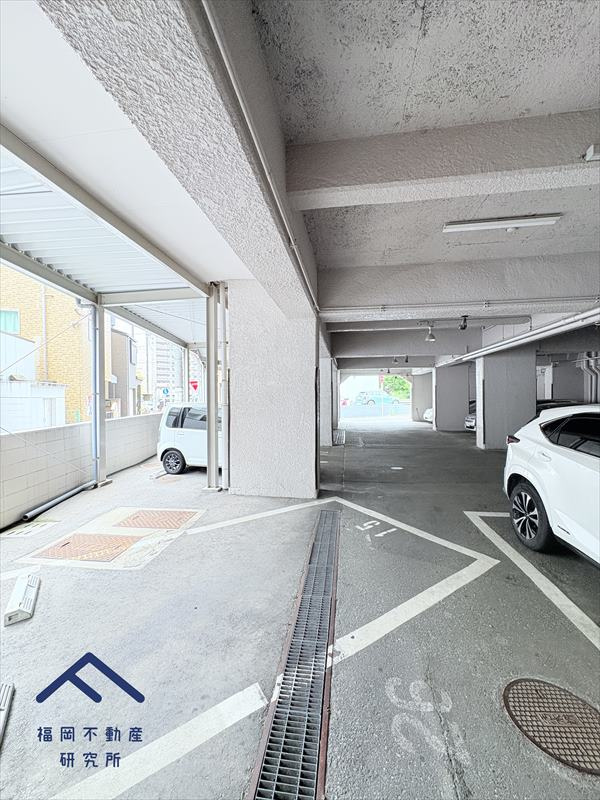 福岡リバーキャッスルの駐車場