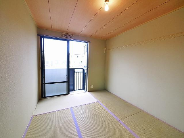 メゾン・ド・グランデュールの和室|来客時にも便利な和室付き