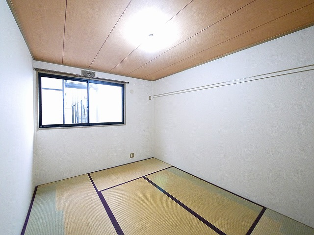 メゾン・ド・アネックスの内装|明るい和室です