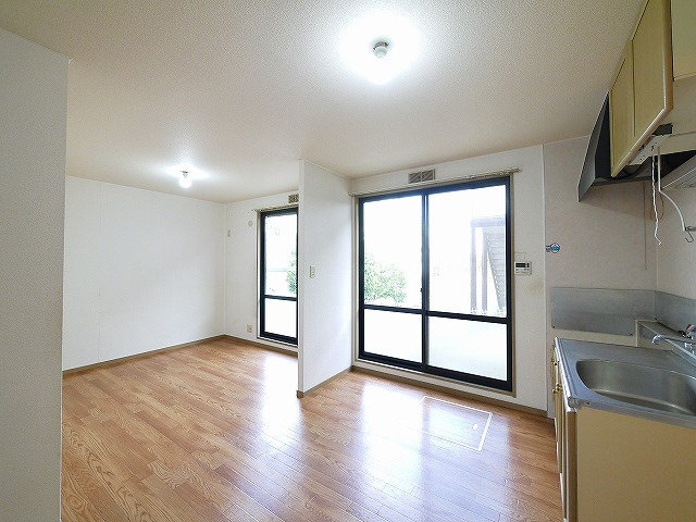 メゾン・ド・アネックスの居間・リビング|使いやすいリビングです