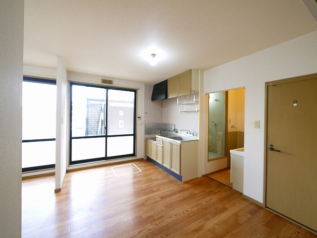 メゾン・ド・アネックスの居間・リビング|居間です