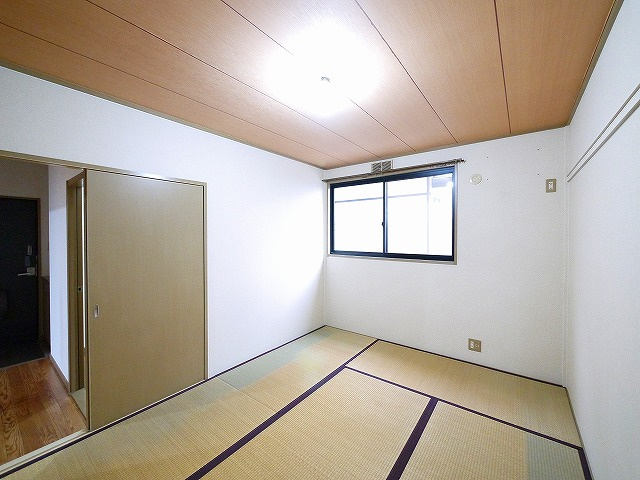 メゾン・ド・アネックスの寝室|使い勝手のいい寝室です