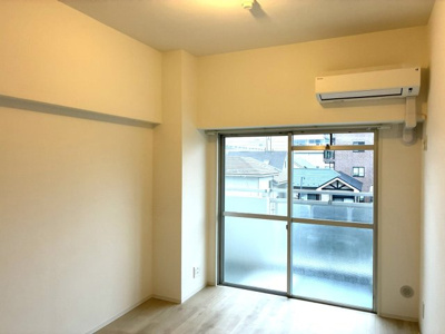 【洋室】 | チェスターハウス川口