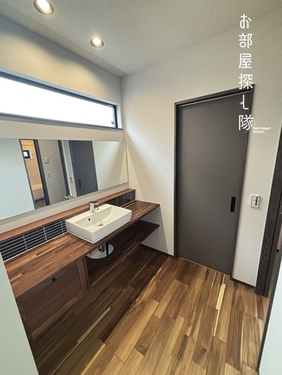 久留米市日ノ出町の新築一戸建の独立洗面台