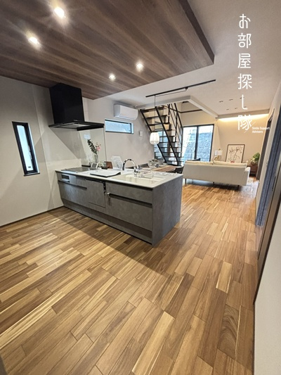 久留米市日ノ出町の新築一戸建の居間・リビング