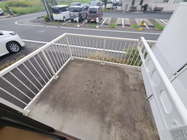 ラシュレ岩槻のバルコニー|1階部分