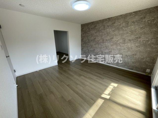 藤阪ハイツD6棟のダイニング|LDK16帖
■物件内覧・資金計画相談・住宅ローン相談、リフォーム相談、お問合せ受付中■
※当日・翌日のご内覧、ご相談はお電話でのお問合せがスムーズです！