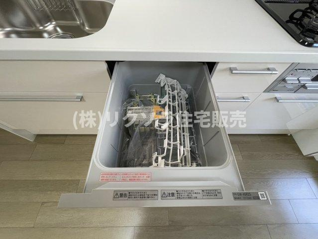 藤阪ハイツD6棟の設備|食器洗い乾燥機
■物件内覧・資金計画相談・住宅ローン相談、リフォーム相談、お問合せ受付中■
※当日・翌日のご内覧、ご相談はお電話でのお問合せがスムーズです！