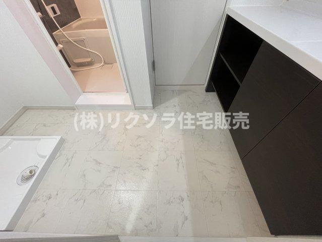 藤阪ハイツD6棟の脱衣所|■物件内覧・資金計画相談・住宅ローン相談、リフォーム相談、お問合せ受付中■
※当日・翌日のご内覧、ご相談はお電話でのお問合せがスムーズです！