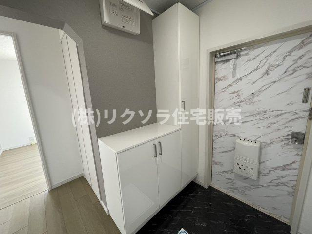 藤阪ハイツD6棟の収納|シューズボックス
■物件内覧・資金計画相談・住宅ローン相談、リフォーム相談、お問合せ受付中■
※当日・翌日のご内覧、ご相談はお電話でのお問合せがスムーズです！