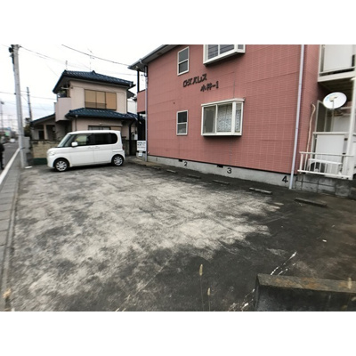 【駐車場】 | ローズパレス小林Ⅰ | カースペースがあります