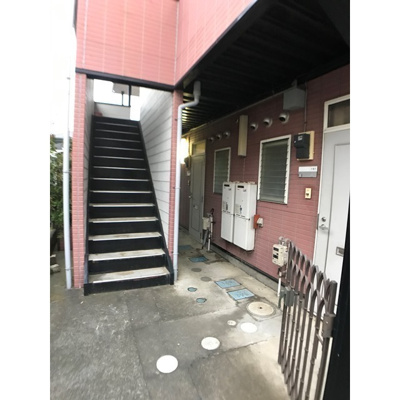 【エントランス】 | ローズパレス小林Ⅰ | ゆとりのあるエントランスです