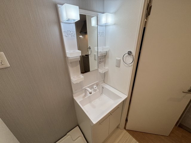 【独立洗面台】 | モンターニャ・グランデ東岩槻A | 独立洗面化粧台付き