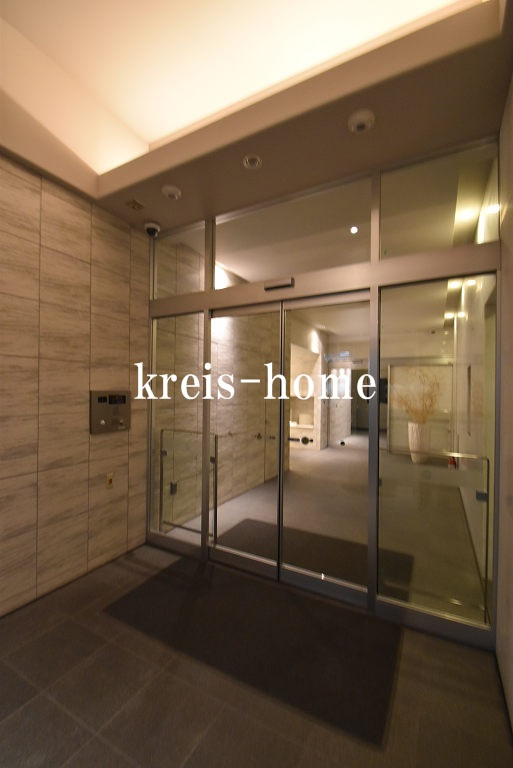 パークリュクス御茶ノ水のエントランス