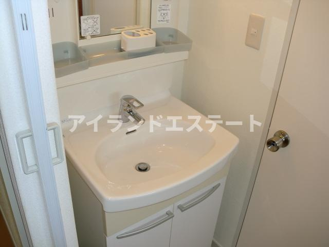 ニューコーポ中島　バイク相談　南面2室　角部屋の洗面所