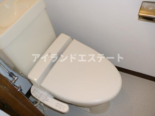 ニューコーポ中島　バイク相談　南面2室　角部屋のトイレ