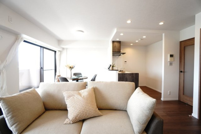 【居間・リビング】 | 【上質リノベ】コスモ三滝本町 | 室内（2025年7月26日10：00頃）撮影