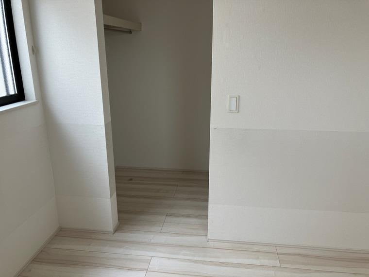 門井町戸建の収納