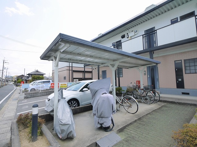 メゾン・ド・アンビアンスのその他共用部分|自転車置き場