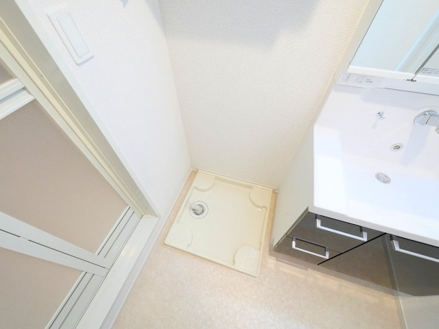 ヒカルサ奈良大森西サウスの設備|室内洗濯機置き場もあります