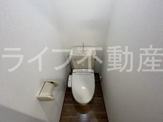 エス・ティマンション旭町のトイレ|落ち着いたトイレです