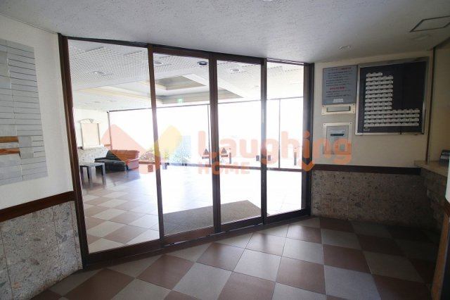 ライオンズマンション六ッ門第2のエントランス