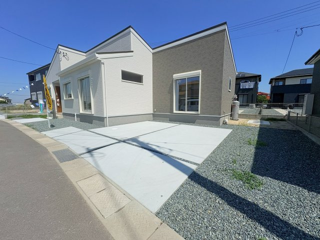 広川町川上分譲戸建の駐車場