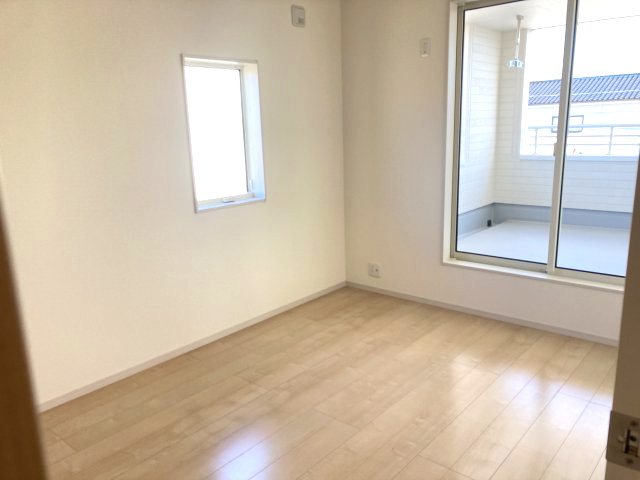 リーブルガーデンＳ第12 富岡七日市　１号棟の洋室|2階洋室➀です