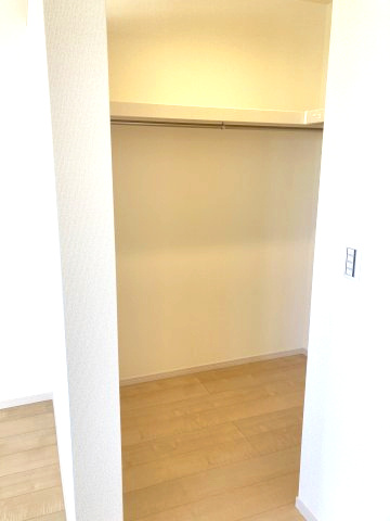 リーブルガーデンＳ第12 富岡七日市　１号棟の収納|2階洋室②収納ウオークインクローゼットです