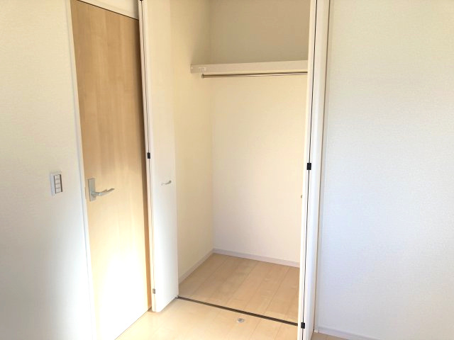 リーブルガーデンＳ第12 富岡七日市　１号棟の収納|2階洋室③収納です