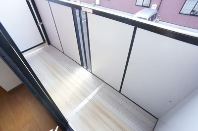 【バルコニー】 | フトゥールムⅠ | バルコニーからの眺めを楽しみながら食事をしませんか