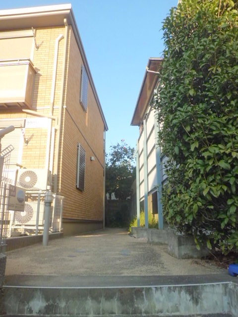 クラウドリッジのエントランス|建物へのアプローチ