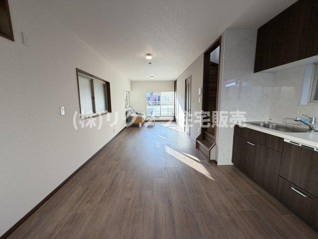 四宮5丁目　中古一戸建てのダイニング|LDK15.0帖
■物件内覧・資金計画相談・住宅ローン相談、リフォーム相談、お問合せ受付中■
※当日・翌日のご内覧、ご相談はお電話でのお問合せがスムーズです！