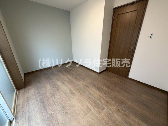 四宮5丁目　中古一戸建ての洋室|洋室5.5帖
■物件内覧・資金計画相談・住宅ローン相談、リフォーム相談、お問合せ受付中■
※当日・翌日のご内覧、ご相談はお電話でのお問合せがスムーズです！