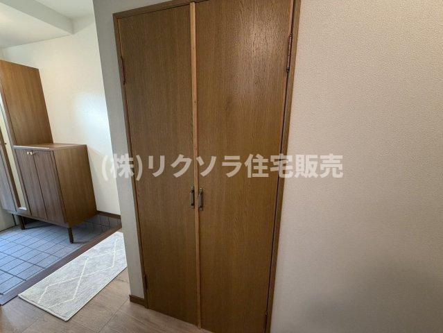 四宮5丁目　中古一戸建ての収納|廊下収納
■物件内覧・資金計画相談・住宅ローン相談、リフォーム相談、お問合せ受付中■
※当日・翌日のご内覧、ご相談はお電話でのお問合せがスムーズです！