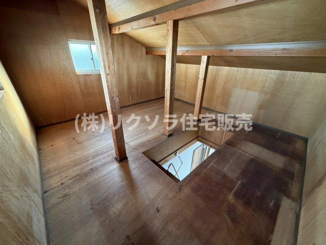 四宮5丁目　中古一戸建ての内装|屋根裏収納
■物件内覧・資金計画相談・住宅ローン相談、リフォーム相談、お問合せ受付中■
※当日・翌日のご内覧、ご相談はお電話でのお問合せがスムーズです！