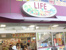 ライフ中野新井店まで494m