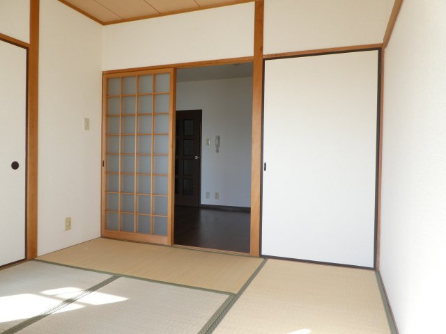 ヴィエント信和の寝室