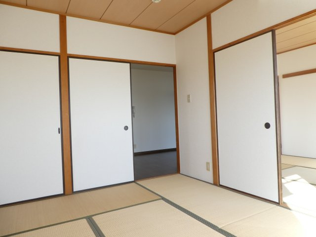 ヴィエント信和の和室