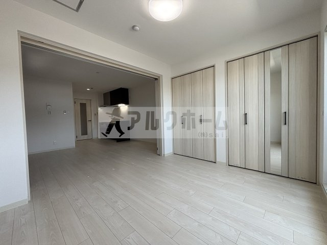クリエオーレ田辺の洋室
