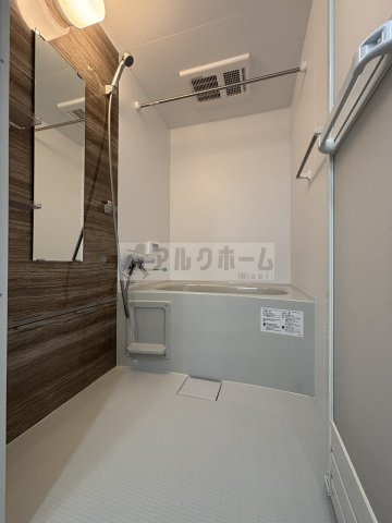 クリエオーレ田辺の浴室