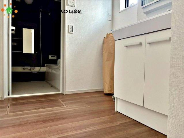 北区別所町9期　新築戸建　リガーレ02の脱衣所