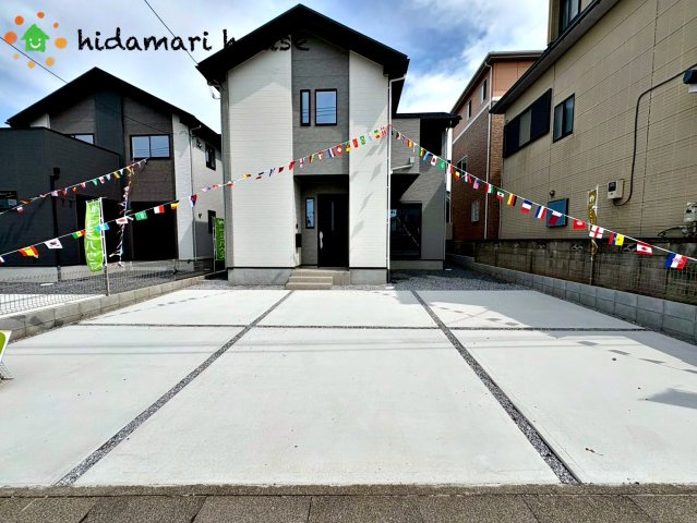 北区別所町9期　新築戸建　リガーレ02の駐車場