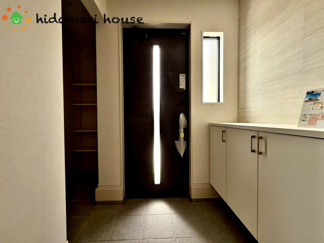 北区別所町9期　新築戸建　リガーレ02の玄関