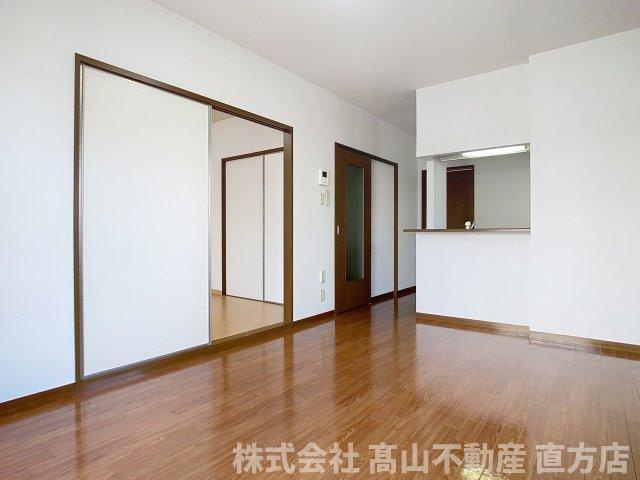 ディアス馬場山 B棟の居間・リビング