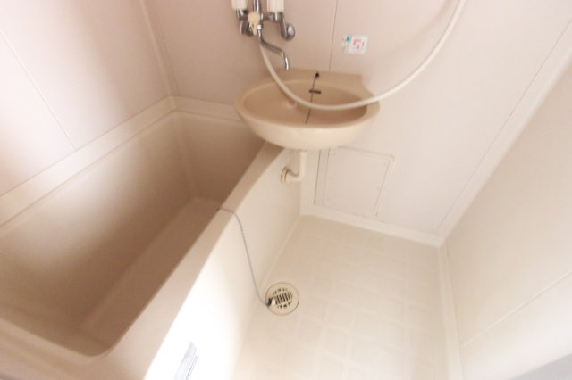 ピュア広本町の浴室