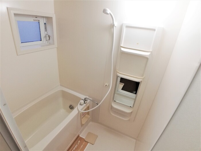 オーチャードテラス　Cの浴室