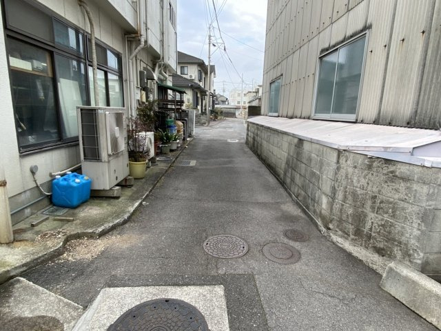 泉池町　売土地の前面道路含む現地写真|【前面道路含む現地写真】