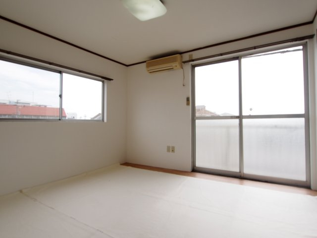神戸市長田区庄田町４丁目の賃貸マンションの居間・リビング